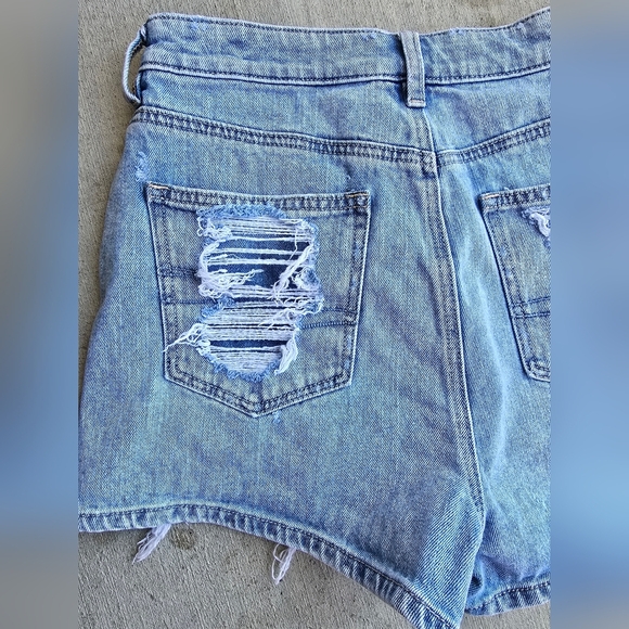 American Eagle Outfitters Blue Jean Shorts Distressed High-Waisted - Picture 7 of 8